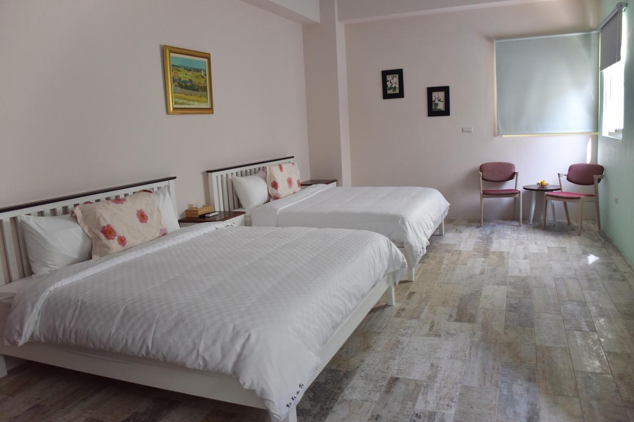 Red Roof B&B T'ai-tung Zewnętrze zdjęcie